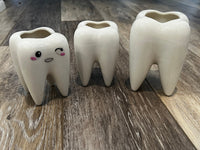 Ceramic Tooth Vase