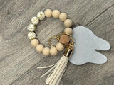 Tan and White Tooth Dental Keychain, Tooth Keychain, Teeth Keychain, Hygiene Keychain, Dental Gifts, Dental Assistant, Dental Hygiene Gift