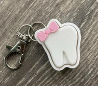 Tooth Fidget Keychain, Dental Fidget Toy, 3D Printed Clicker, Dental Assistant Gift, Hygienist Gift, Dentist Gift